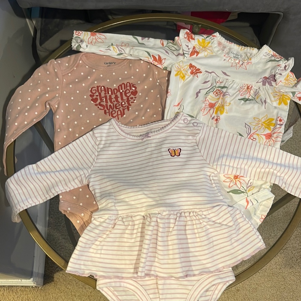 Three long sleeve onesies.